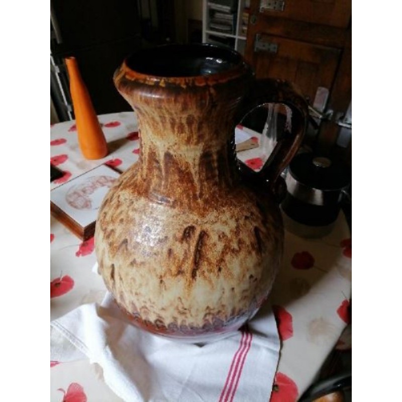 Vase de sol terre cuite  haut 45 cm diamètre 1 mètres