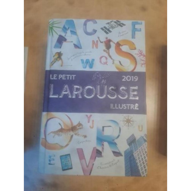Dictionnaire le Petit Larousse illustré 2019