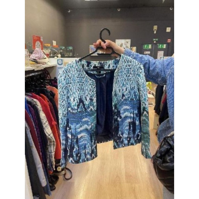 Veste. H&M 40