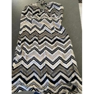 Robe dos nu noir et blanche...
