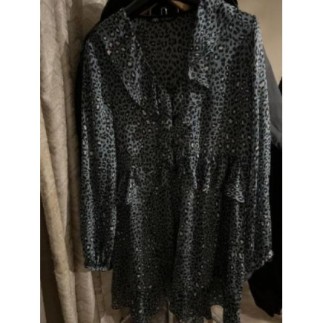 ROBE BLEUE MANCHES LONGUES....