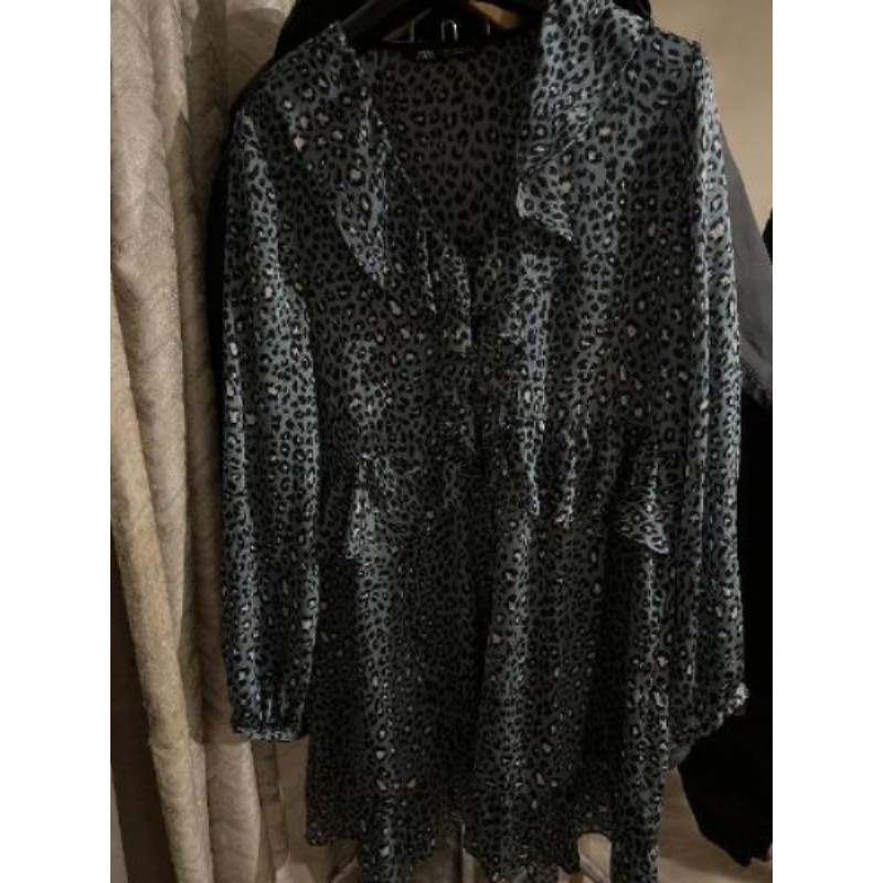 ROBE BLEUE MANCHES LONGUES.  ZARA  TAILLE M