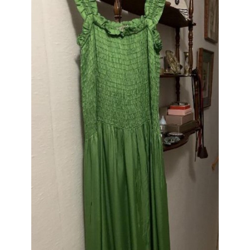 ROBE LONGUE SATINEE VERTE BRETELLES  TAILLE 38 