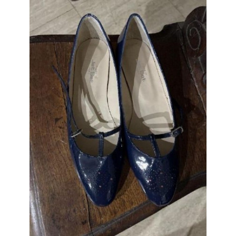 BABIES : CHAUSSURES PLATES CUIR BLEU TAILLE 38