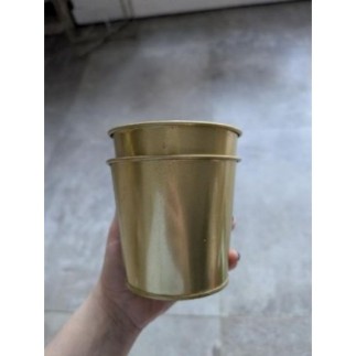 Lot de deux pots de fleurs or 