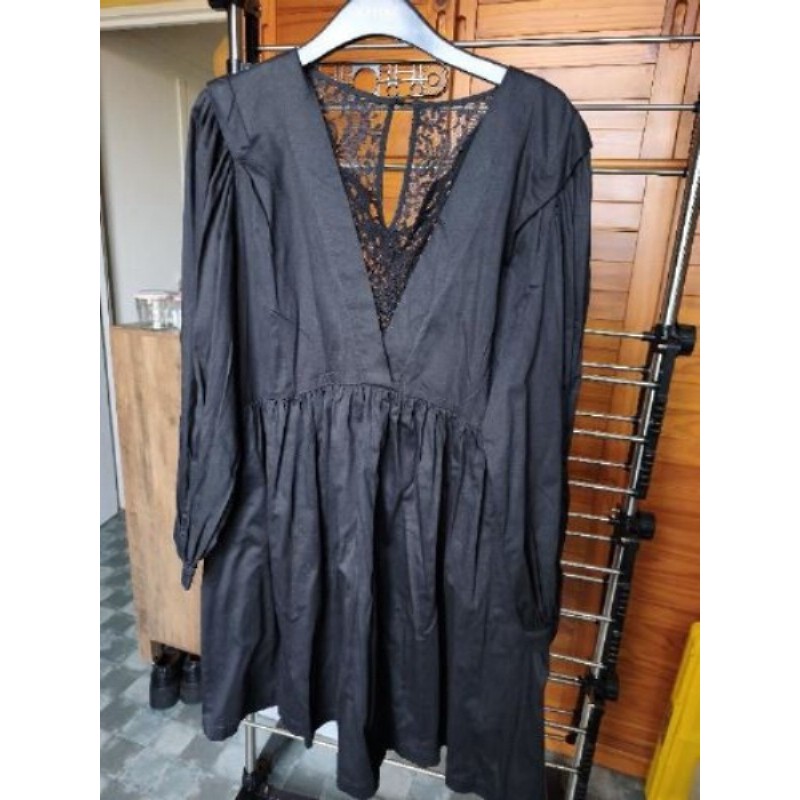 Robe noire dentelle/coton taille 42 NAF NAF
