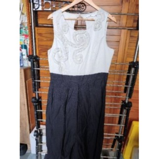 Robe 100% polyester noire...