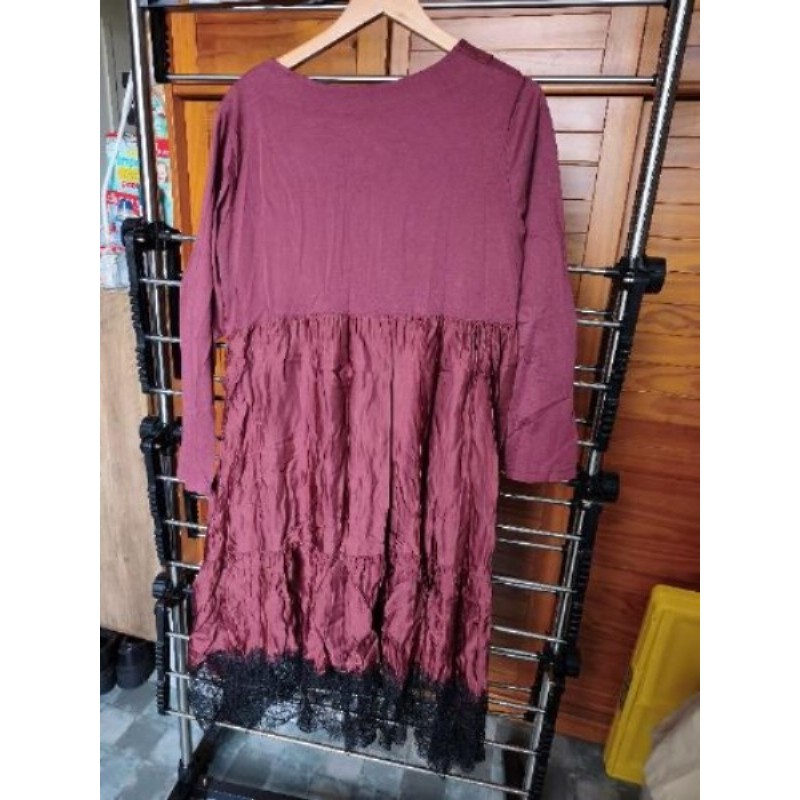 Robe bordeaux 96%coton dentelle taille 42 MIHO'S