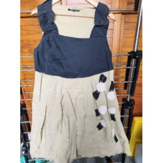 Robe 67% coton beige/noire...