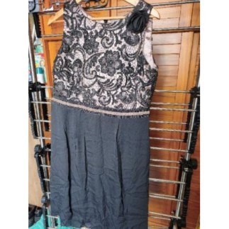 Robe noire/rose taille 44...