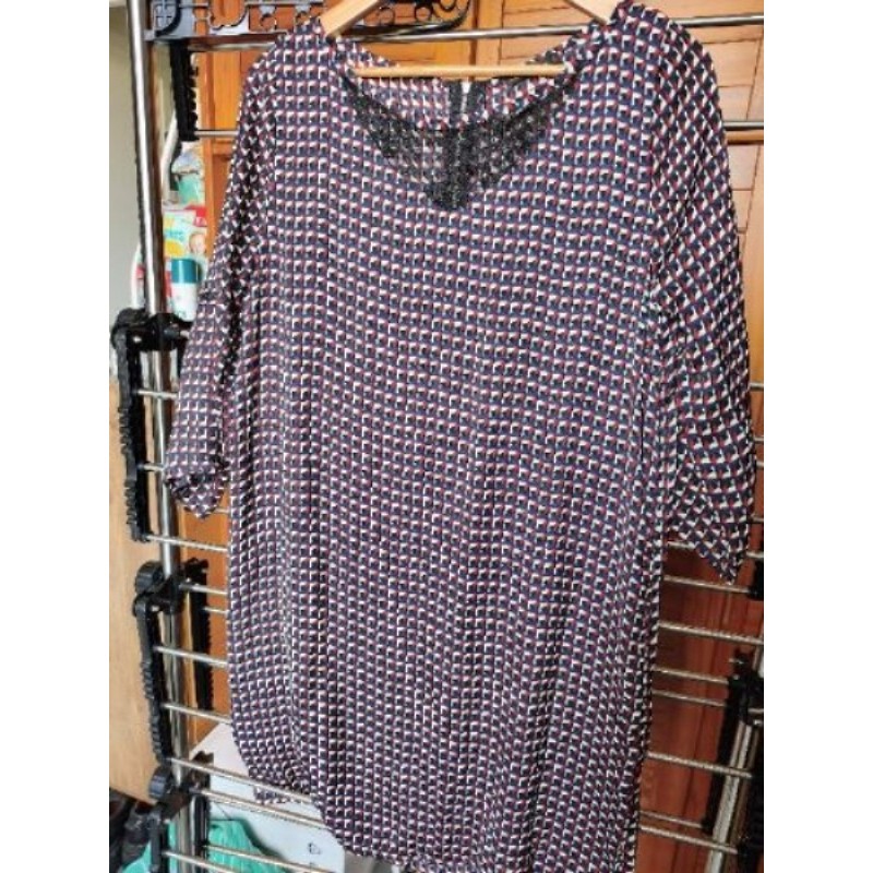 Robe taille L très légère AKOZ