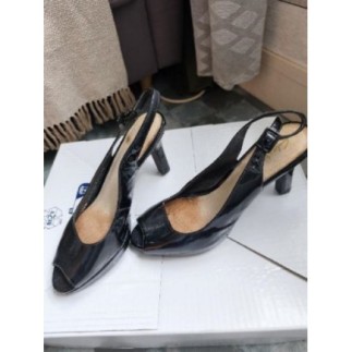 Chaussures cuir taille 39...