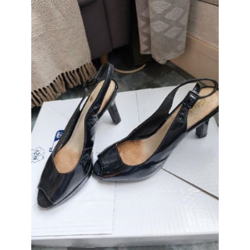 Chaussures cuir taille 39 CLARKS