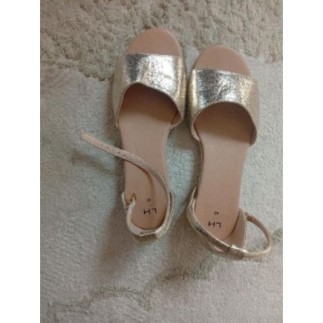 Sandales d'été doré taille 40