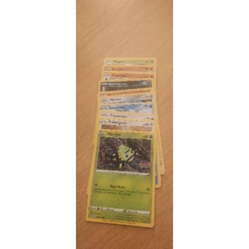 Lot de 10 cartes Pokemon Go sans doublure