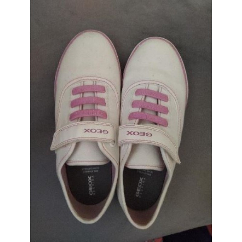 Chaussures Geox toile blanche Taille 33