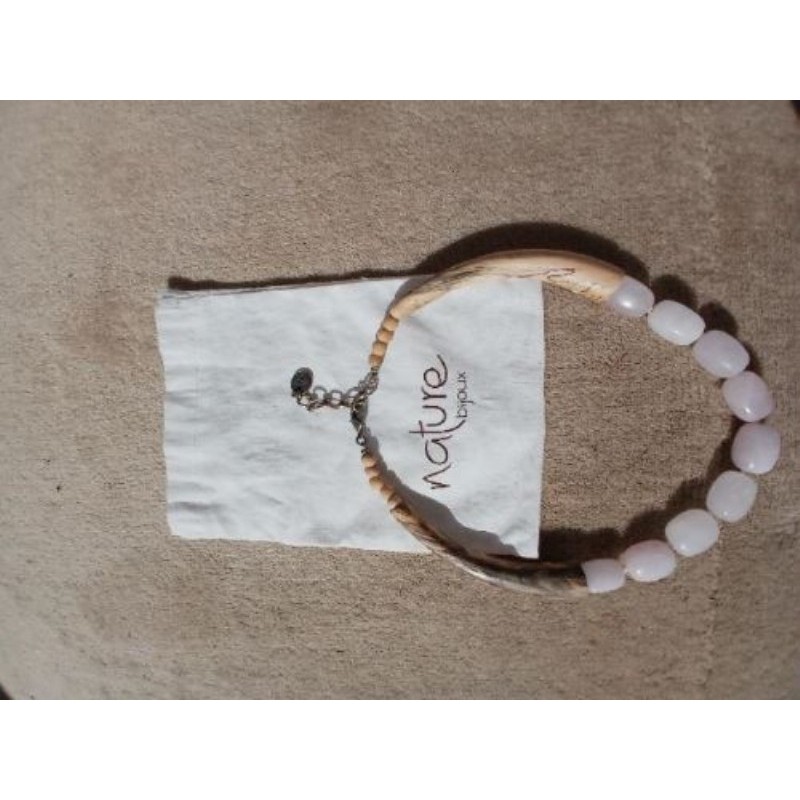 collier ras de cou  pierre rose de chez NATURE
