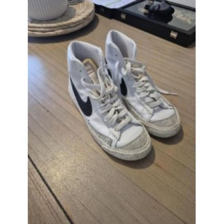 basket Nike Blazer taille 36.5