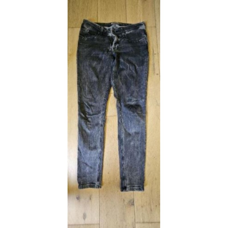 Jeans Gris T28