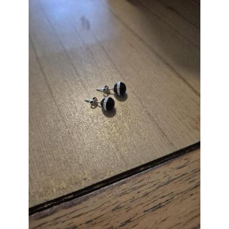 Boucles d'oreilles noires et strass en argent