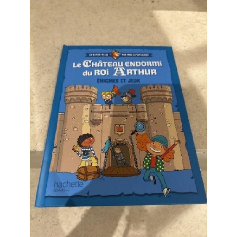 Livre énigme et jeux roi Arthur 