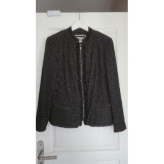 Veste C&A taille 42. Noire...