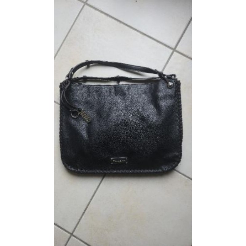 Sac noir TORRENTE. Très bon état.