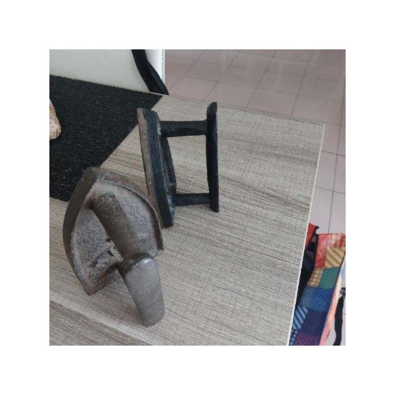 Fers anciens lot de 2