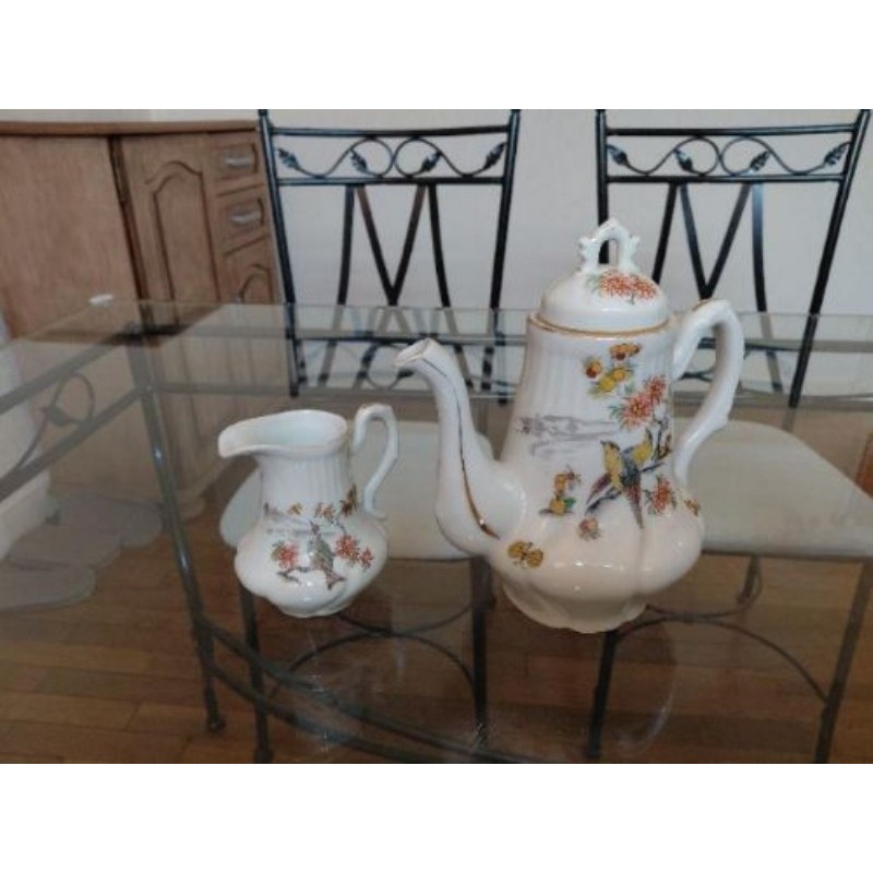 Théière et pot à lait anciens - Décor oiseaux et fleurs