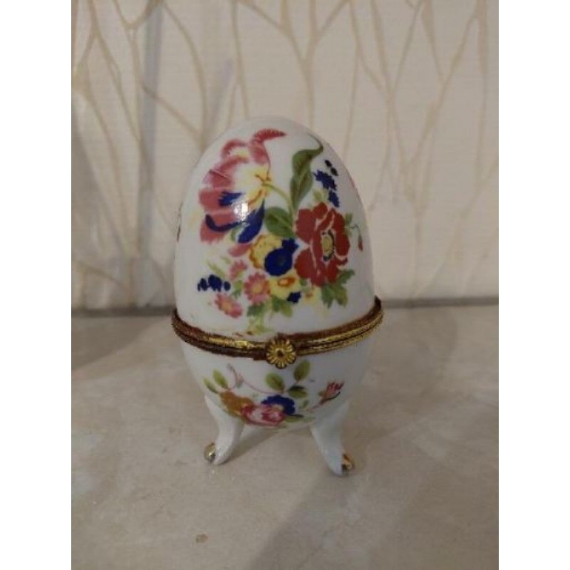 Oeuf bonbonnière style Fabergé - Décor floral
