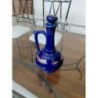 Petite carafe en porcelaine bleue, décor doré
