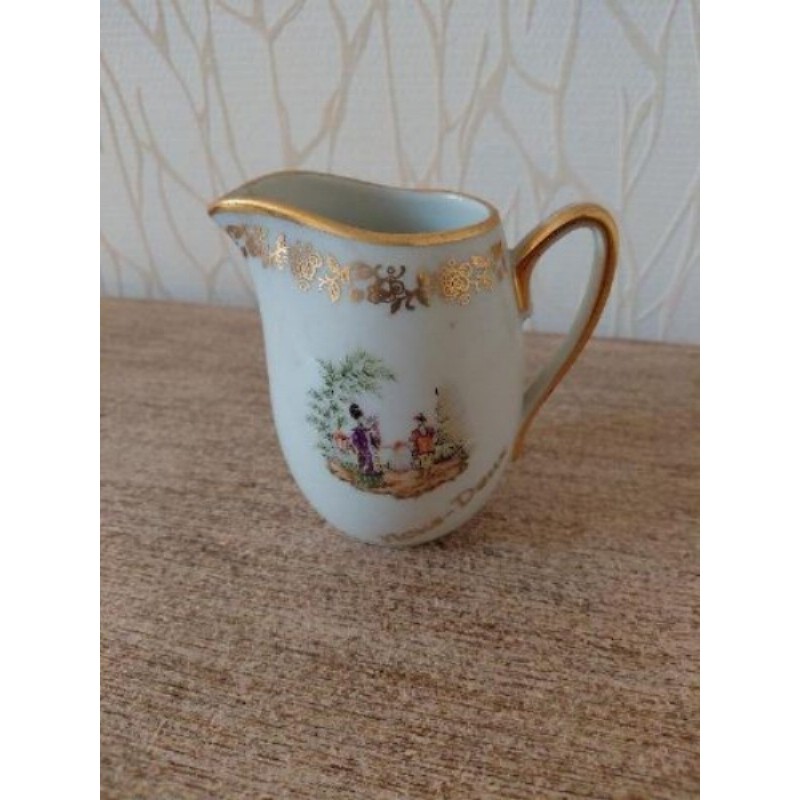 Pichet en porcelaine de Limoges – Décor "Nous-Deux" & Dorure 