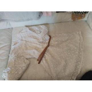 Robe dentelle ceinturée...