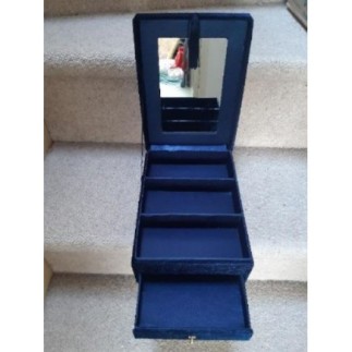 Coffre à bijoux velours...