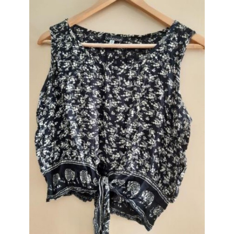 Chemisier court sans manches noir et blanc fleurs taille 3 marque VABACOOL