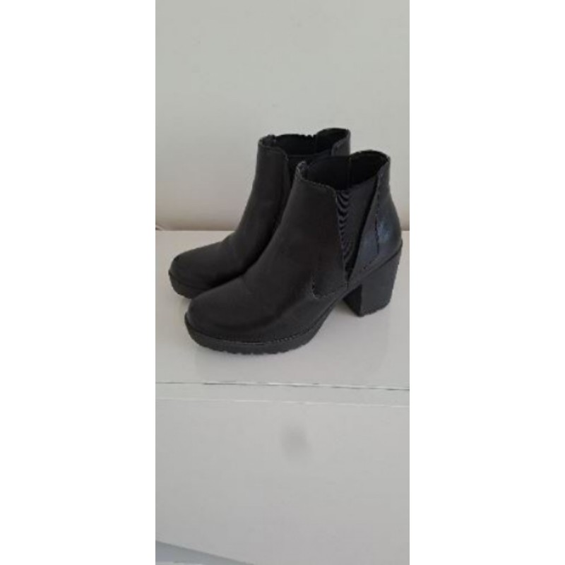 Bottines noires pointure 37