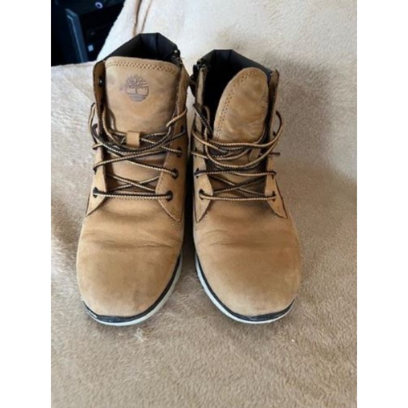 chaussures  femme timberland caramel  taille 38