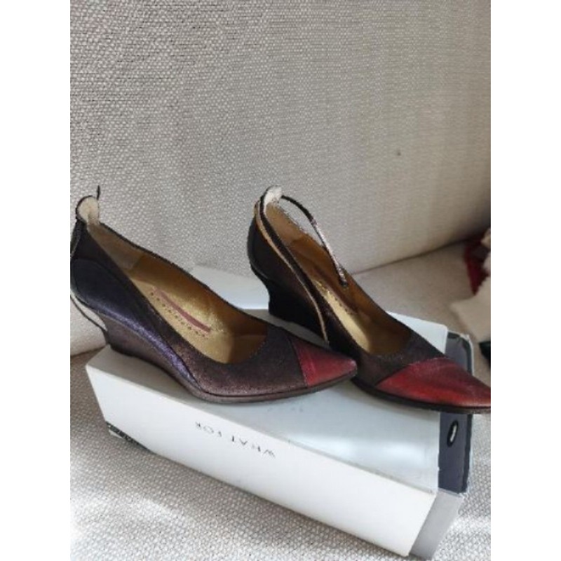 Chaussures taille 38 marque BLAY en cuir bordeaux, talon compensé 