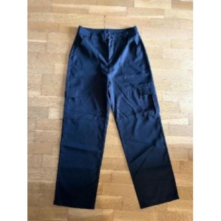 pantalon noir Taille 40