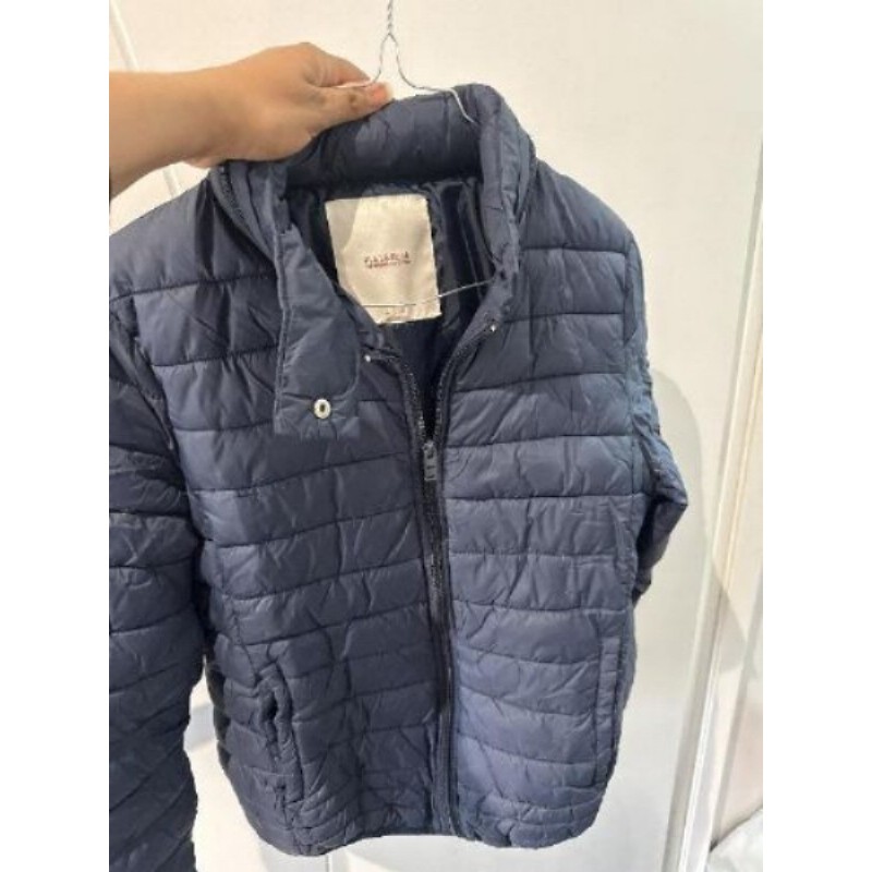 Doudoune bleu marine taille L marque pull and bear 