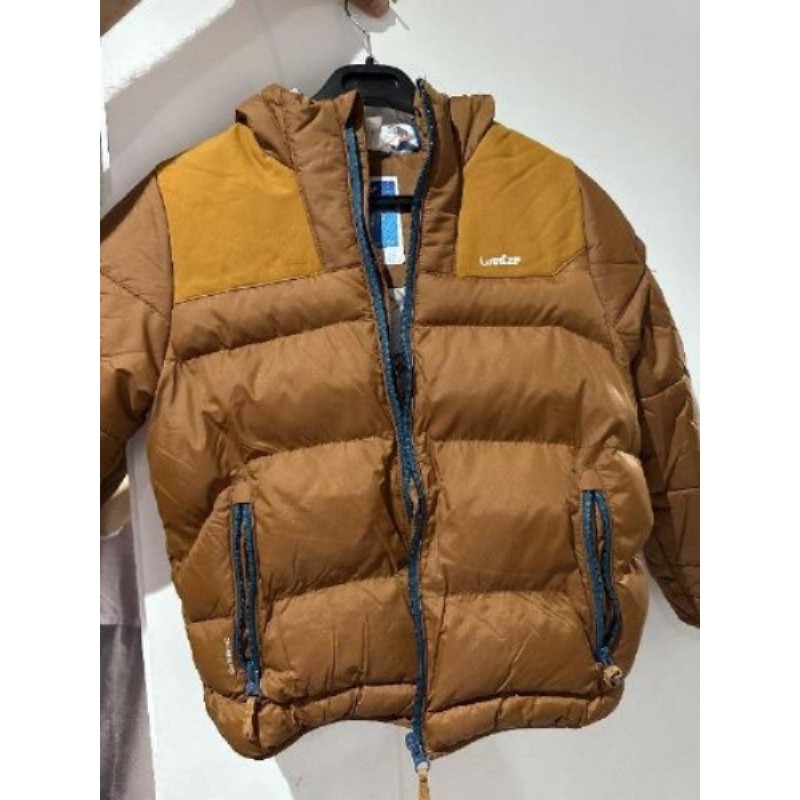 Doudoune enfants 8 ans neuf sans étiquette 