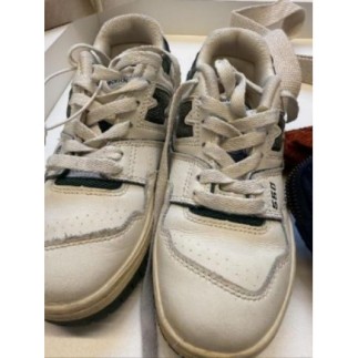 Basket couleur vert et...