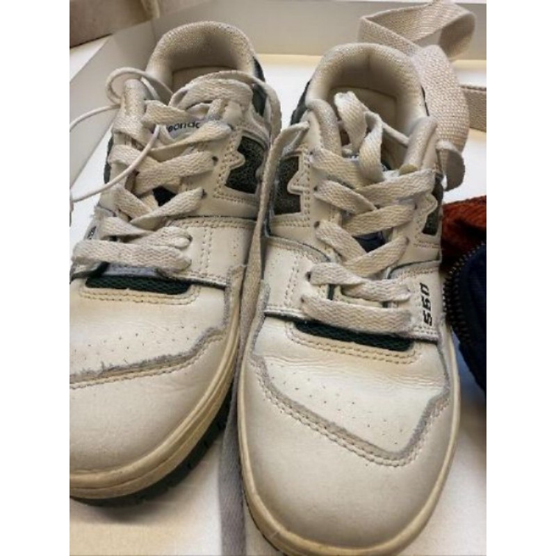 Basket couleur vert et beige enfant pointure 36 neuf 