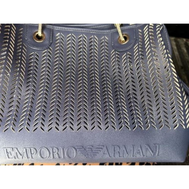 Sac à main emporio Armani bleu ciel 