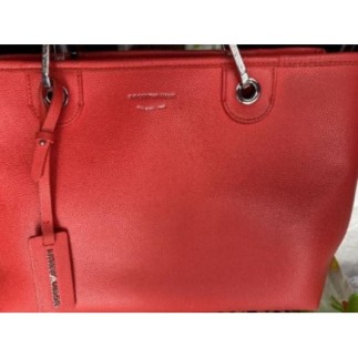 Sac à main rouge marque...