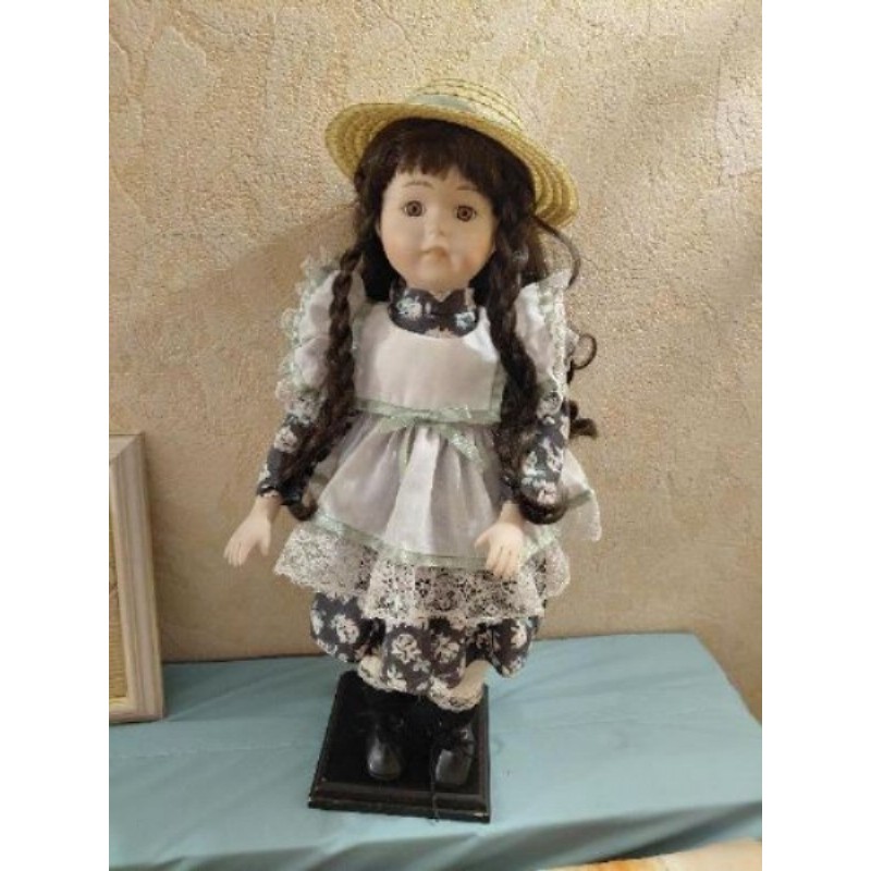 Poupée de collection en porcelaine - Style rétro / romantique