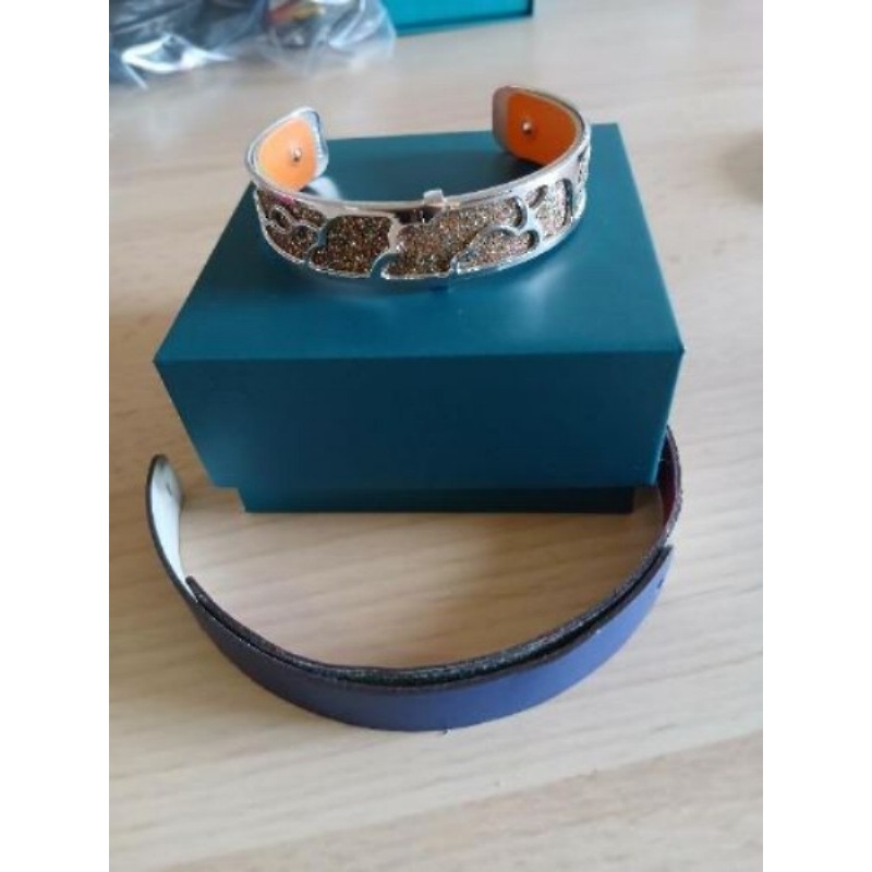 Bracelet argenté les georgettes avec trois cuirs 