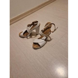 Chaussures talon cuir...