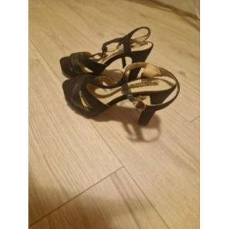 Chaussures Taille 38 cuir...