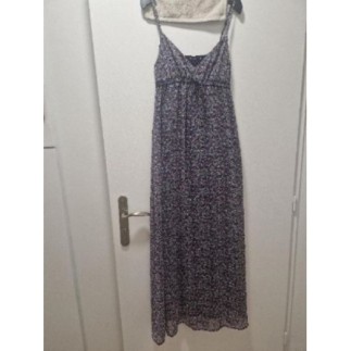 Robe fleurs Taille 36...